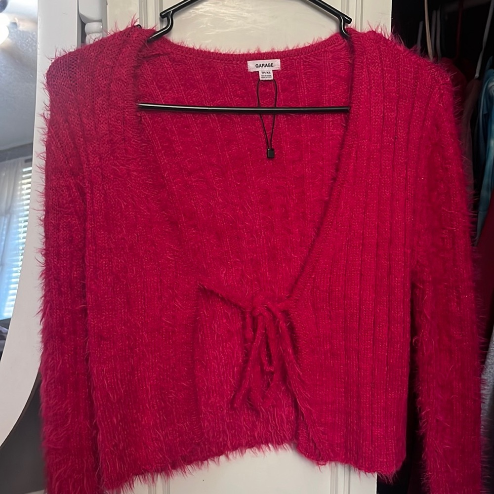 hot pink tie sweater garage size xs